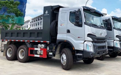 XE BEN CHENGLONG 3 CHÂN THÙNG VUÔNG